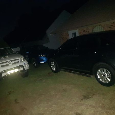Host Hub Guest House Kempton Park Exterior photo