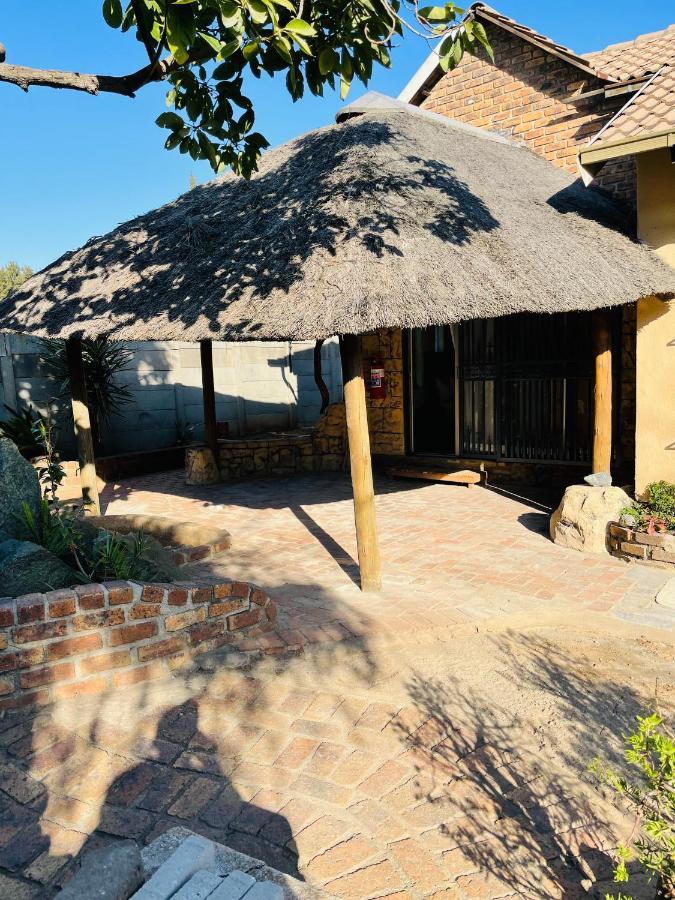 Host Hub Guest House Kempton Park Exterior photo
