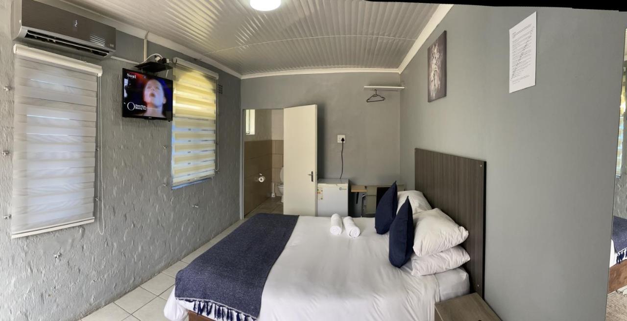 Host Hub Guest House Kempton Park Exterior photo
